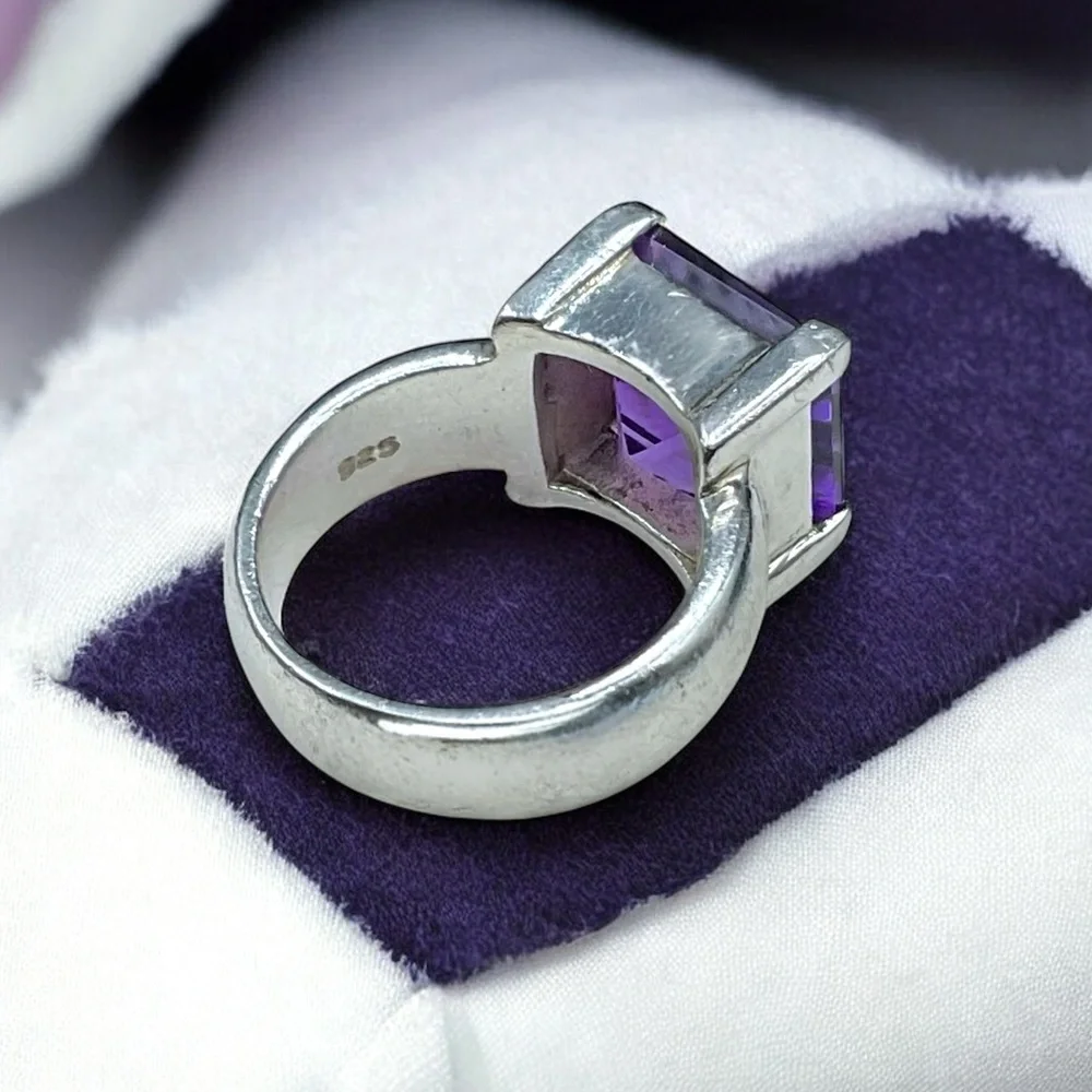 🌺Large Sterling & Purpled Stone Ring - Picture 8 of 9